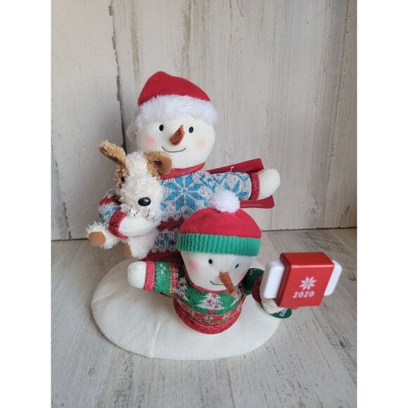 Hallmark cozy Christmas selfie sound light motion animated Xmas - Picture 1 of 7